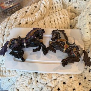 2 Chap-Mei fantasy medieval knight black & purple Horse action figures